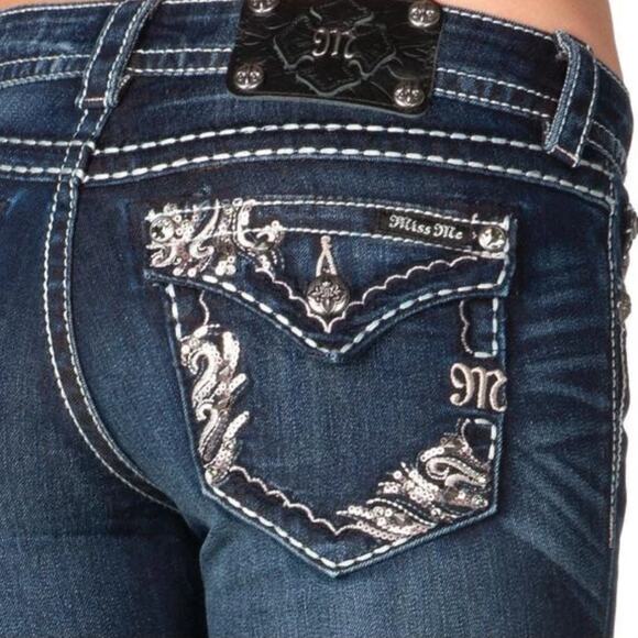 Miss Me Signature Rise Boot Cut Jeans size 29 Embellished Flap Pockets, studded - Picture 5 of 12